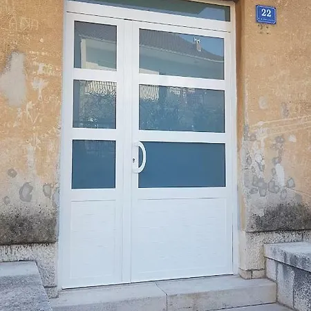Tonka Apartman